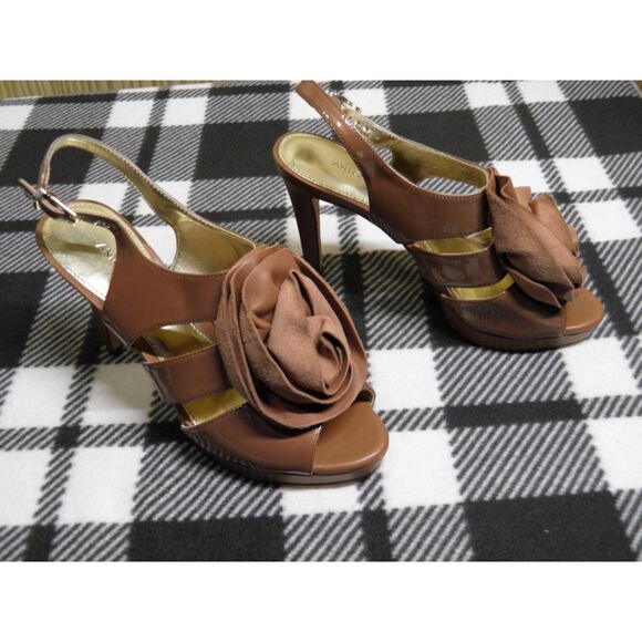 Antonio Melani SlingBack in Patent Metallic Toffee Oversized Flower - Picture 2 of 9